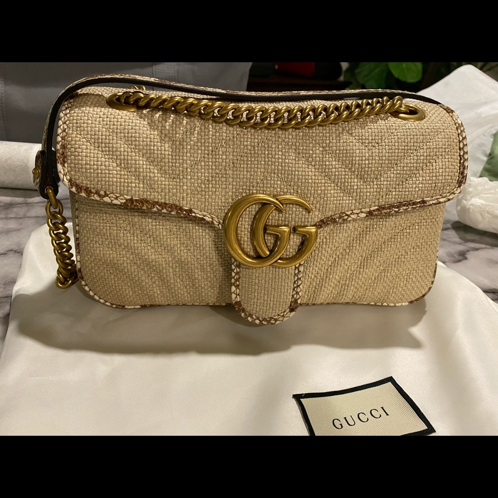 2021 Gucci Marmont Raffia shoulder bag w/phython